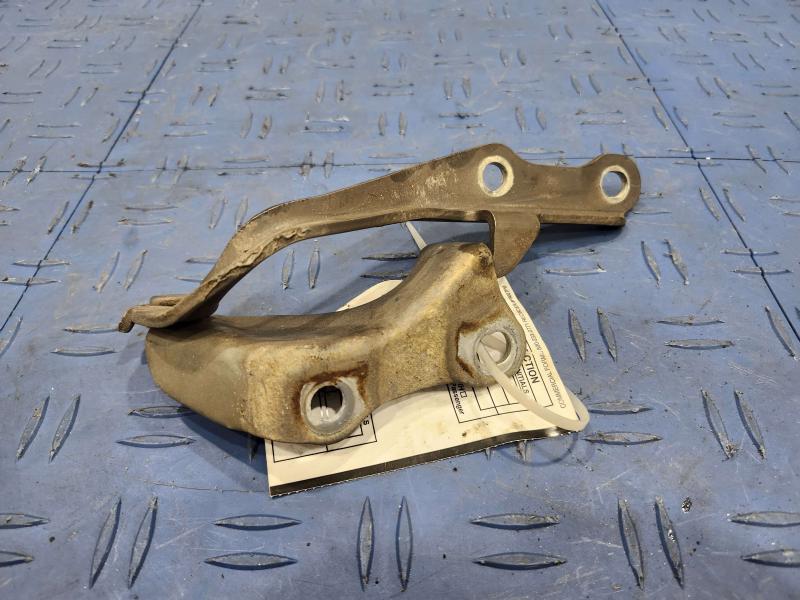 2002 Toyota Camry Hood Hinge
