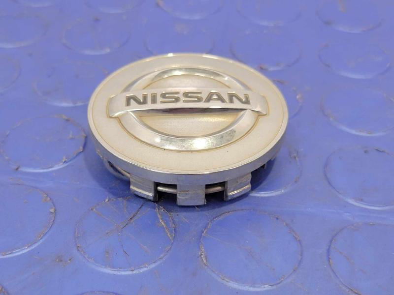 2010 Nissan Murano Center Cap
