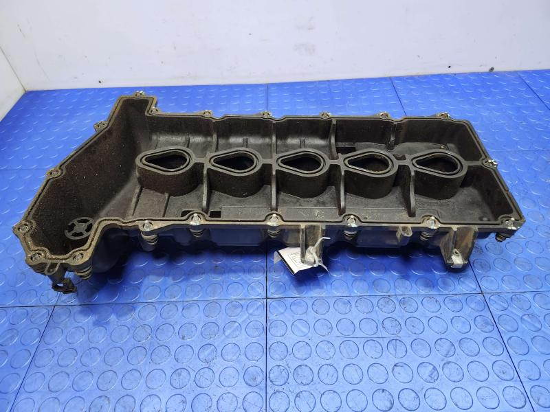 2006 Hummer H3 Valve Cover