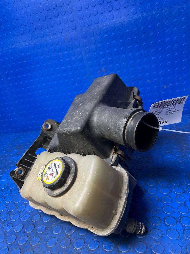 2007 2008 Ford Expedition Lincoln Navigator Air Cleaner Box OEM 7L146A987AJ