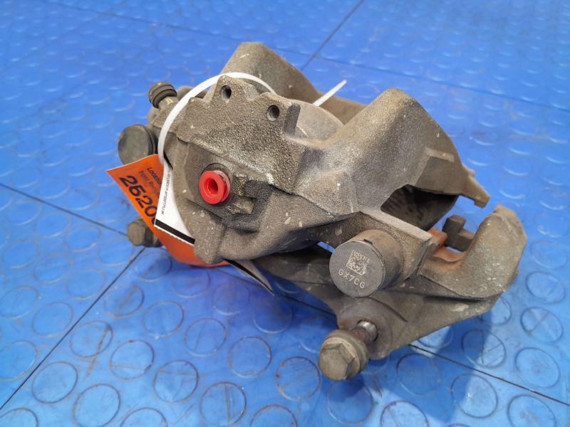 2018 Jaguar XE Caliper