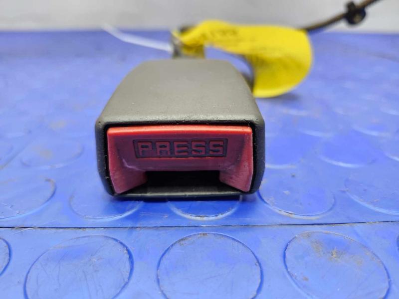 2011 Hyundai Sonata Front Seat Belt