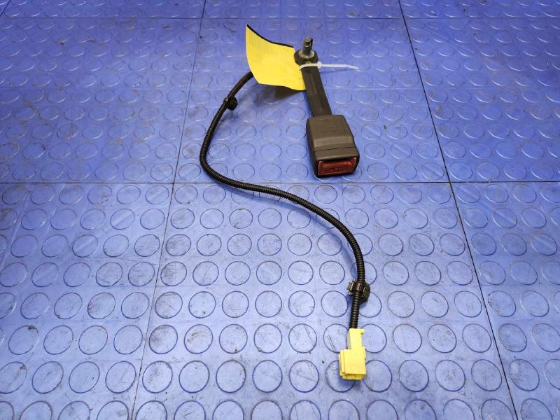 2011 Hyundai Sonata Front Seat Belt