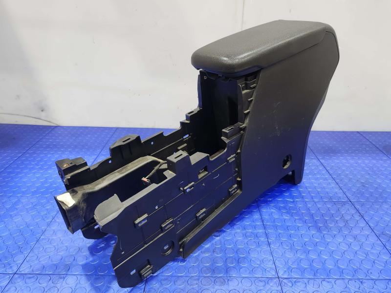 2018 Chevrolet Equinox Front Console