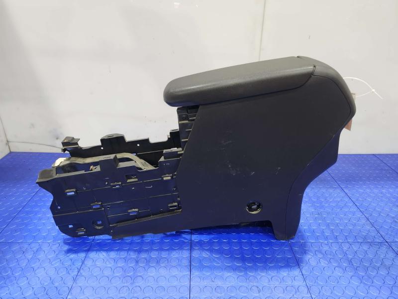 2018 Chevrolet Equinox Front Console