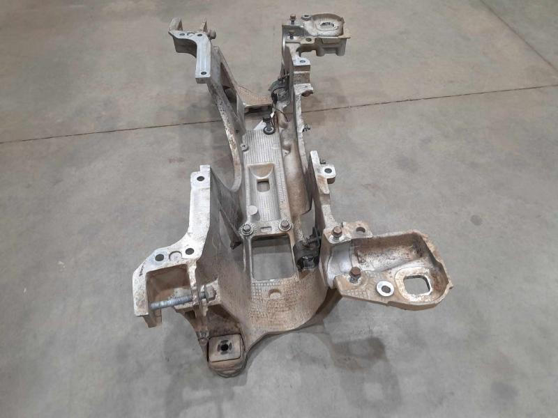 2007 Dodge Grand Caravan Crossmember/Cradle/Undercarria