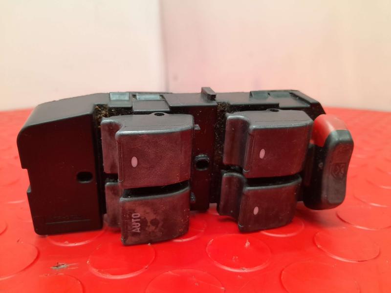 2006 Chevrolet Impala Door Switch Front