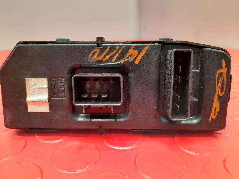 2006 Chevrolet Impala Door Switch Front