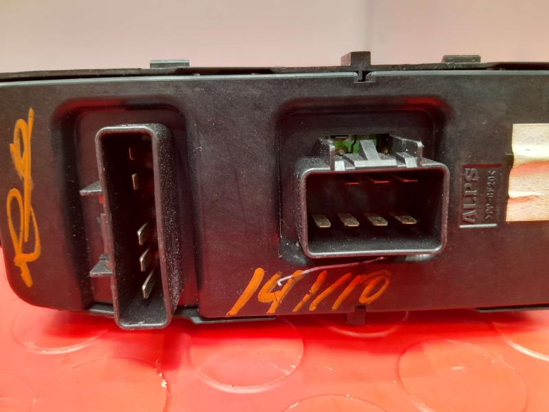 2006 Chevrolet Impala Door Switch Front