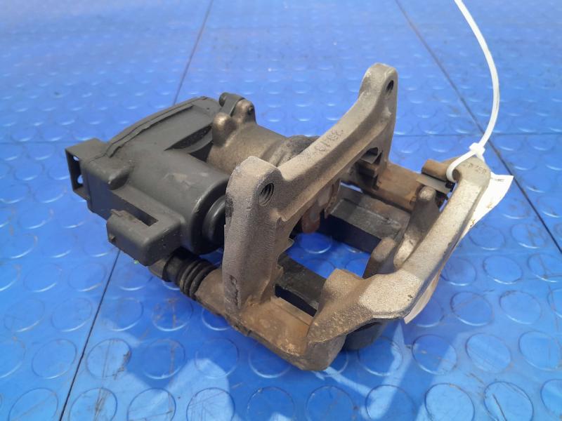 2017 GMC Acadia Caliper