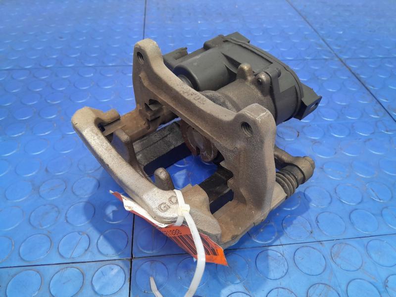2017 GMC Acadia Caliper