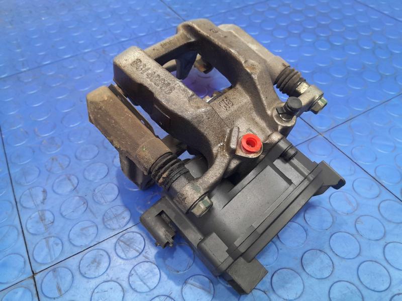 2017 GMC Acadia Caliper