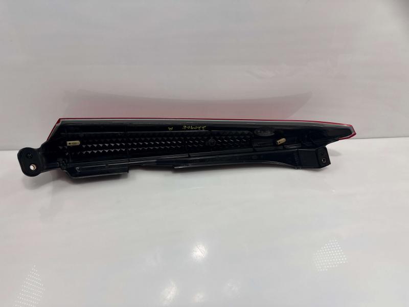 2010 Volvo XC90 Tail Light Assembly