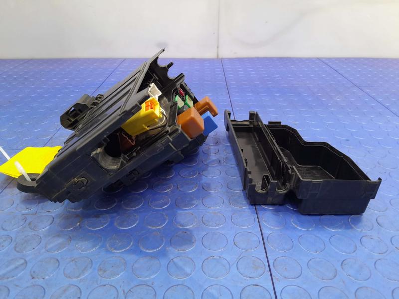 2015 Nissan SL SV 2.5L Engine Fuse Box Relay Junction Block OEM 240129HP2D