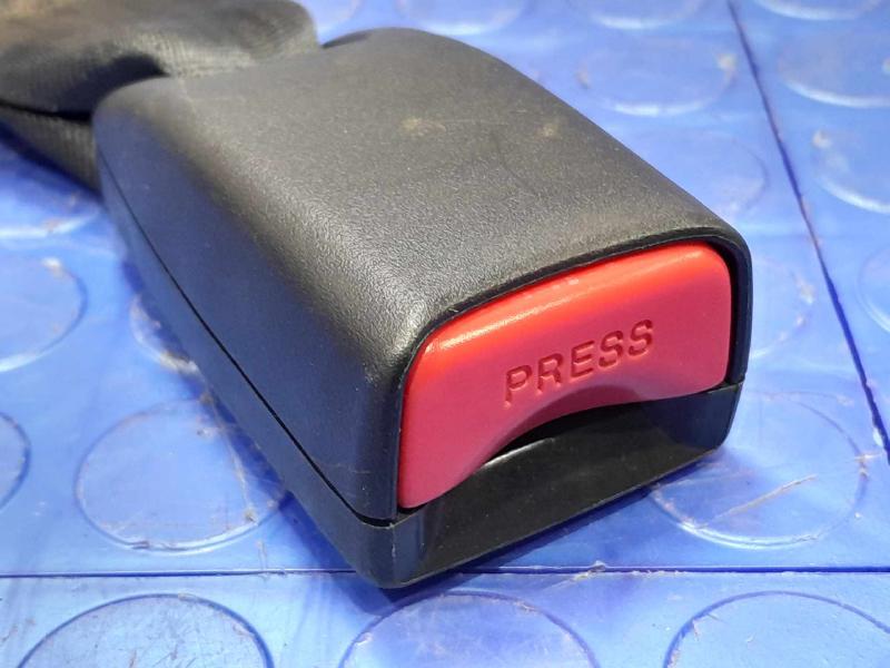 2012 Mazda Mazda5 Rear Seat Belt