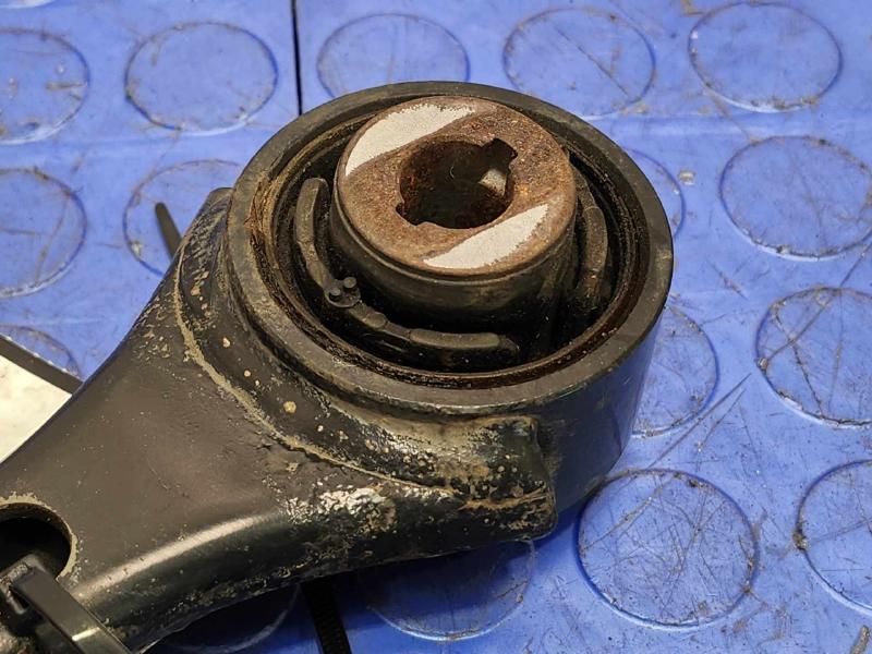 2017 Ford Edge Lower Control Arm Rr
