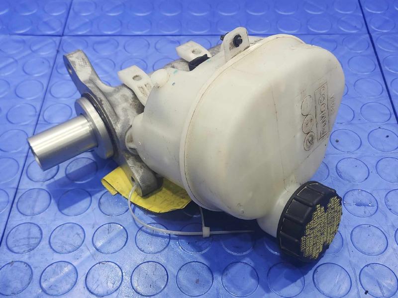 2015-2022 Ford Mustang Brake Master Cylinder Assembly Genuine OEM FR3Z2140D