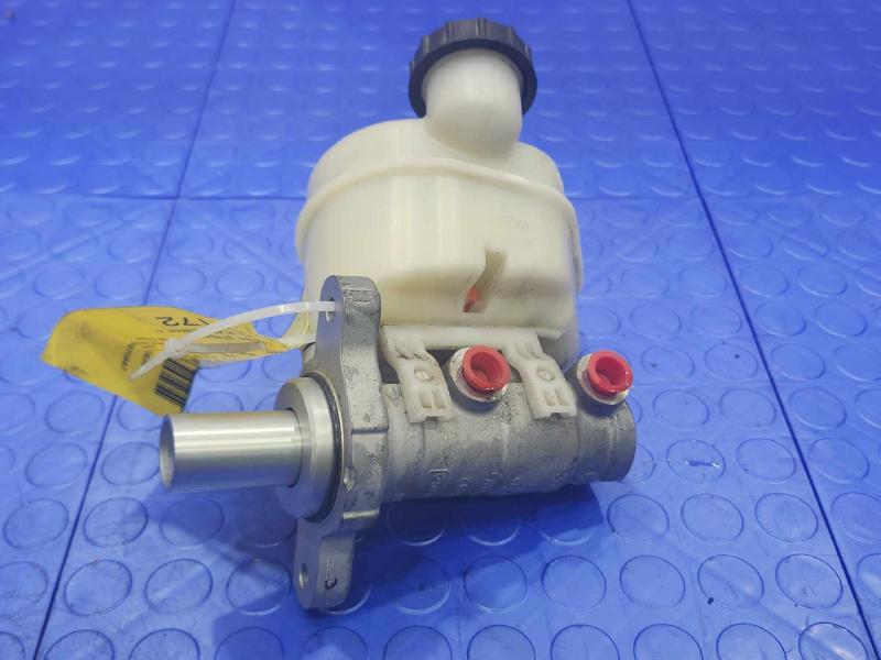 2015-2022 Ford Mustang Brake Master Cylinder Assembly Genuine OEM FR3Z2140D