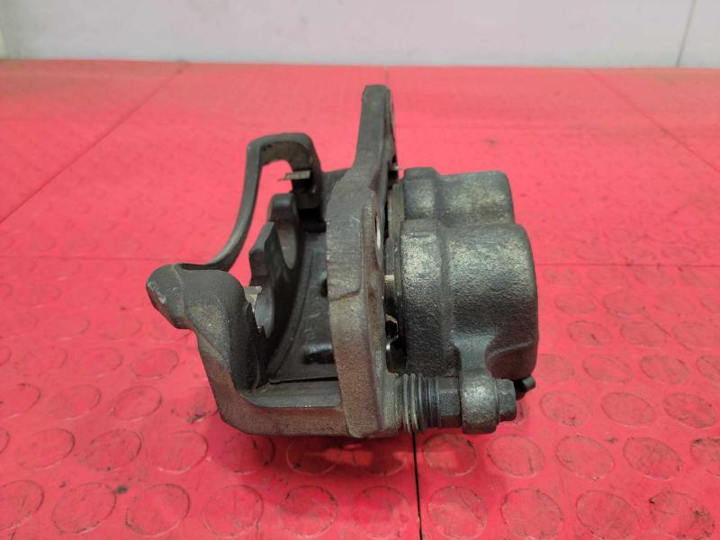2008 Saturn Vue Caliper