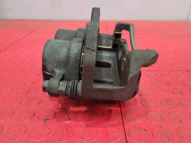2008 Saturn Vue Caliper