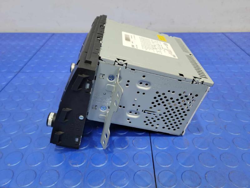 2015-2016 Kia Sedona Radio Receiver Head Unit UVO w/o Navigation OEM 96160A9000WAC