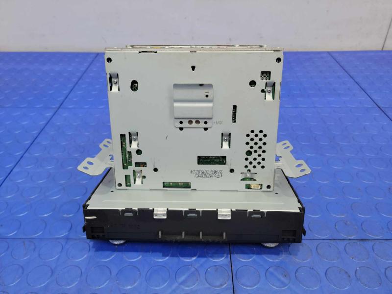 2015-2016 Kia Sedona Radio Receiver Head Unit UVO w/o Navigation OEM 96160A9000WAC