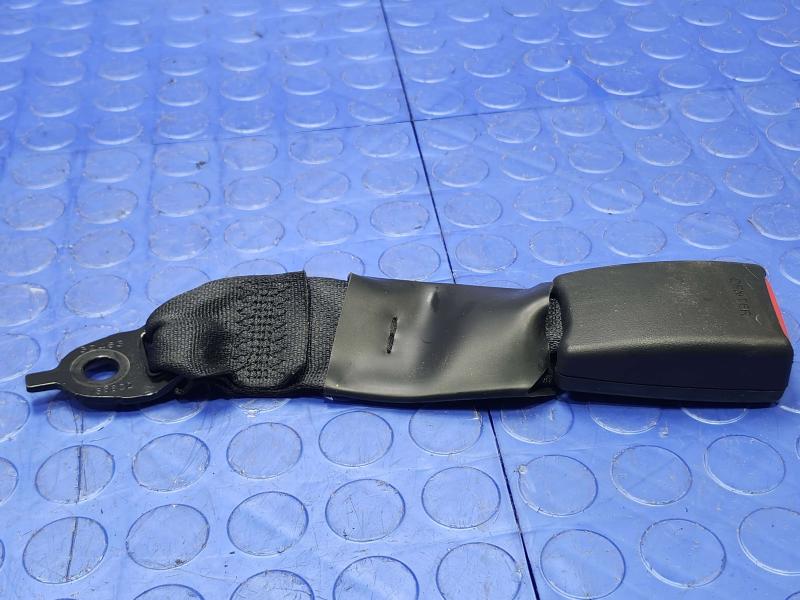2015 Infiniti Q50 Rear Seat Belt