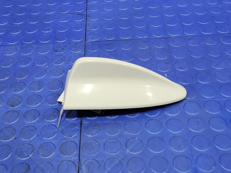 2008 BMW 128i Antenna