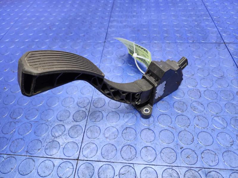 2013-2018 Toyota Avalon Accelerator Pedal Assembly Genuine OEM 78110-06040