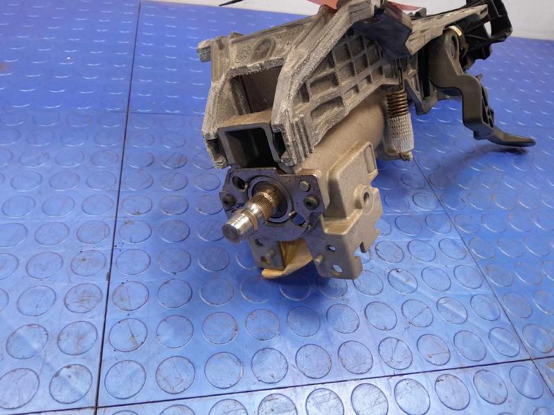 2013 Cadillac ATS Steering Column Bare Genuine OEM Part 22961279