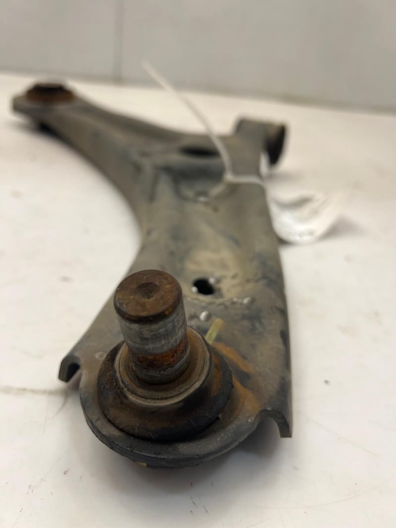 2018 - 2022 Ford Ecosport Front Lower Control Arm RH Passenger Side OEM GN1Z3078B