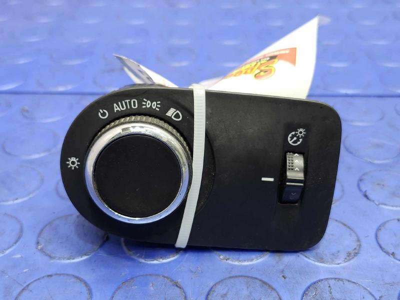 2017 Chevrolet Cruze Headlight Switch (Dash Mtd)