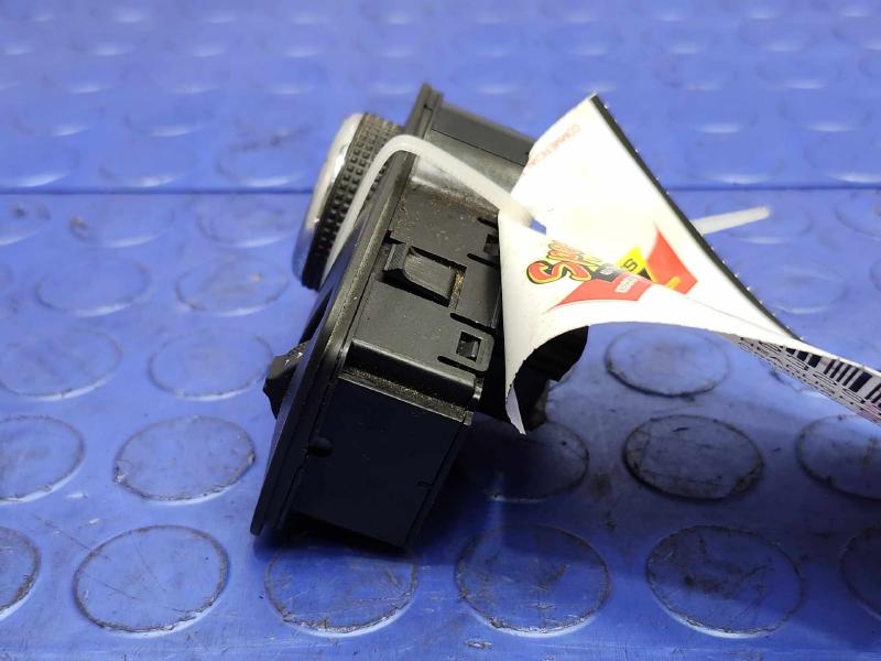 2017 Chevrolet Cruze Headlight Switch (Dash Mtd)