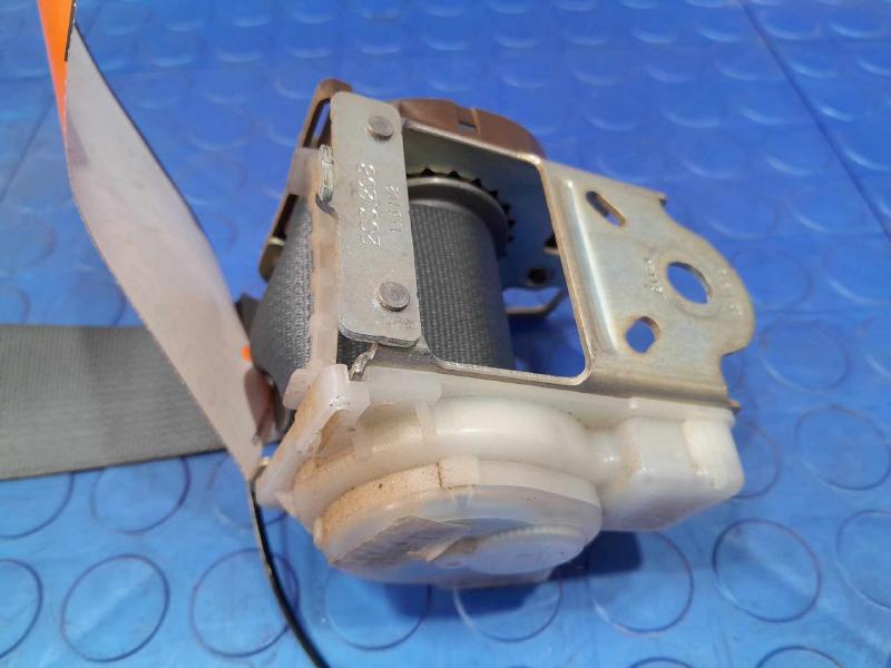2013 Ford F-150 Rear Seat Belt