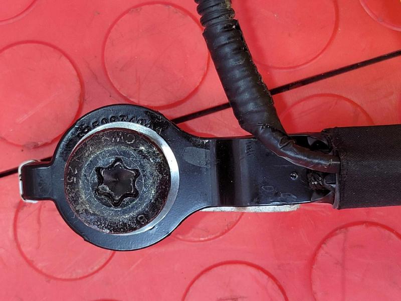 2018-2021 Kia Stinger Front Seat Belt Buckle Right Passenger Side Black OEM 88830J5000WK
