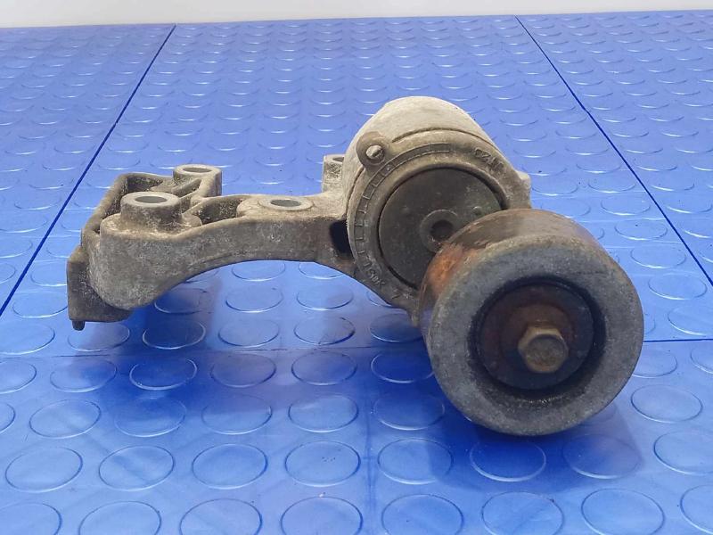 2011 Toyota Sienna Engine Belt Tensioner