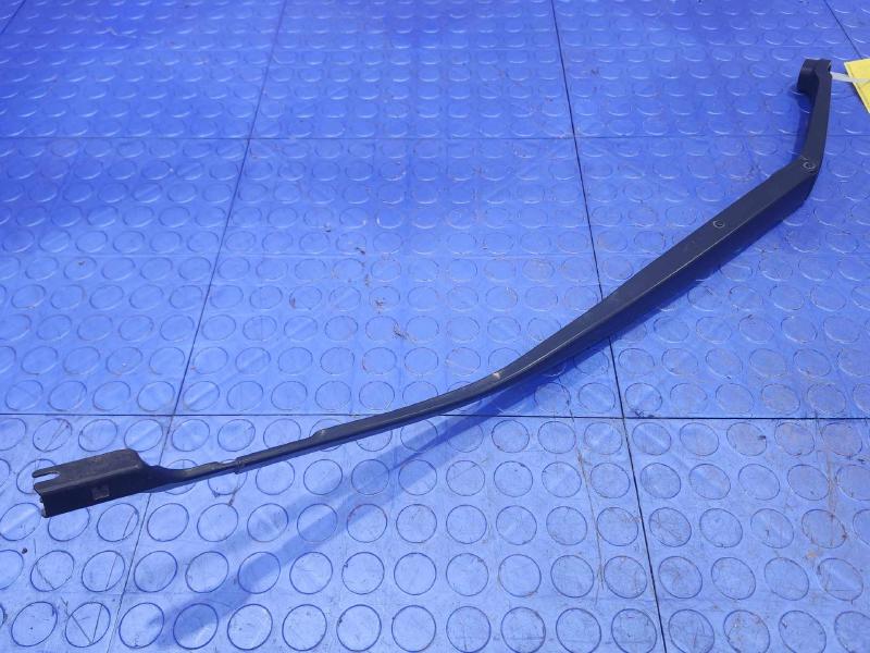 2016 Toyota Prius Wiper Arm