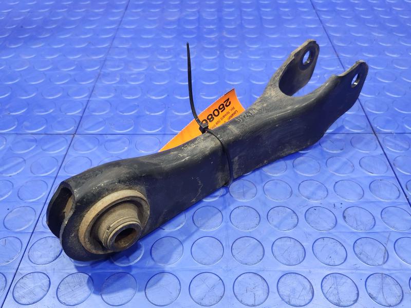 2017 Chrysler 200 Lower Control Arm Rr