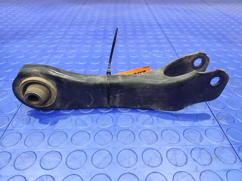 2017 Chrysler 200 Lower Control Arm Rr