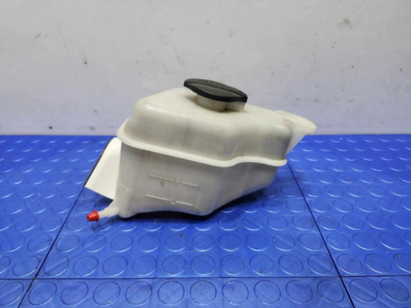 2013 Hyundai Santa Fe Coolant Recovery Bottle