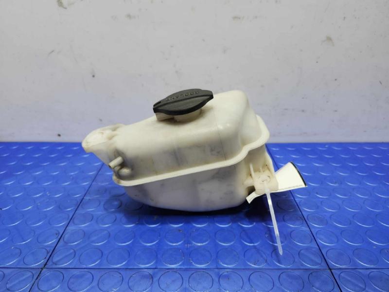 2013 Hyundai Santa Fe Coolant Recovery Bottle