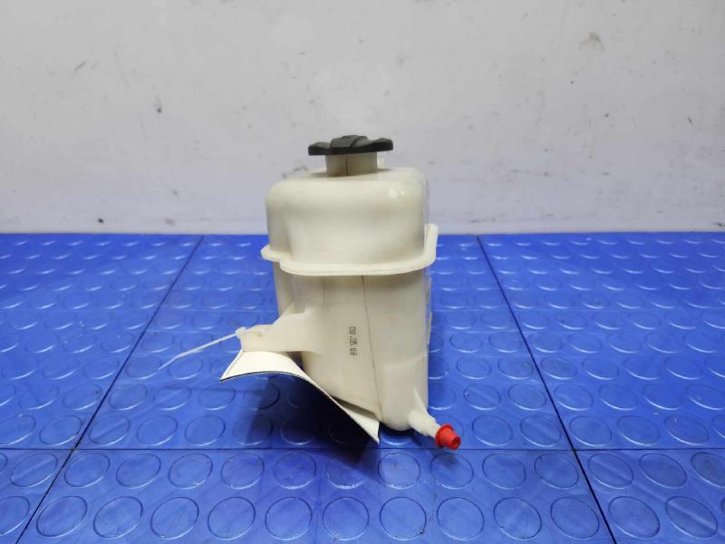 2013 Hyundai Santa Fe Coolant Recovery Bottle