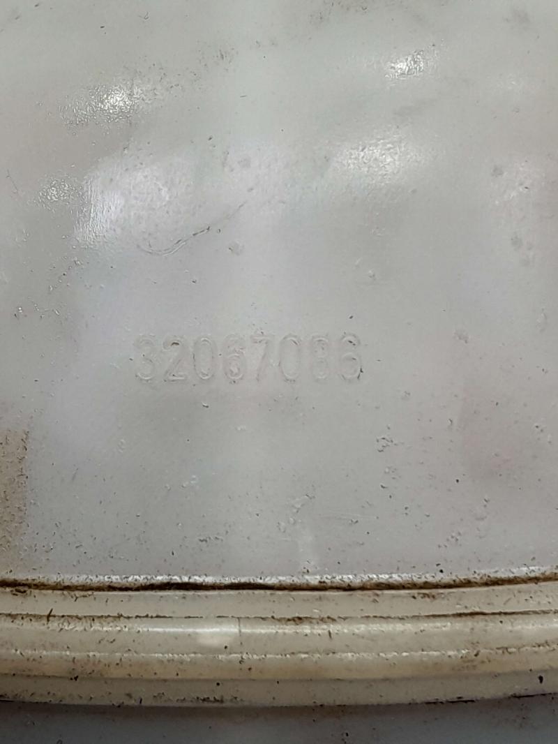 2009 - 2018 Dodge Ram Brake Master Cylinder Assembly OEM 68000908AB