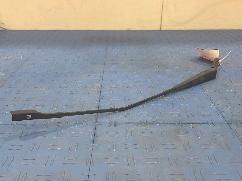 2015 Volkswagen Passat Wiper Arm