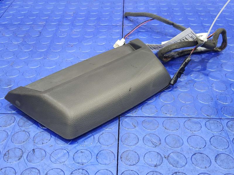 2018 Nissan Maxima 3Rd Brake Light Avoidance Lamp