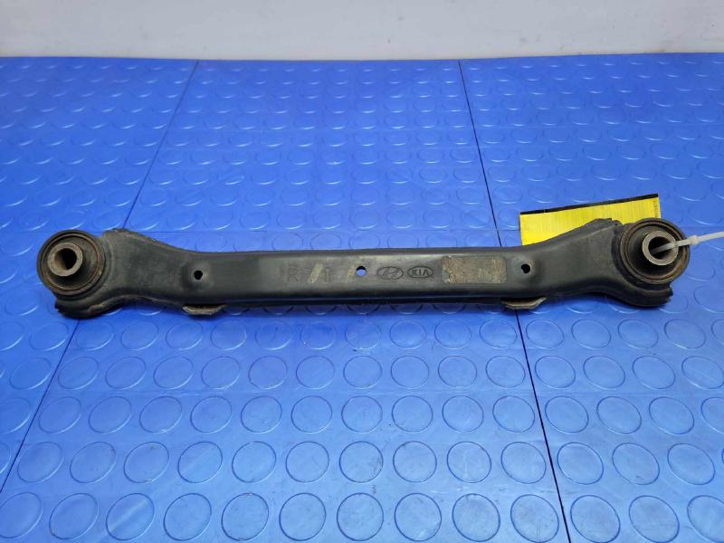 2013 Hyundai Santa Fe Upper Control Arm Rear