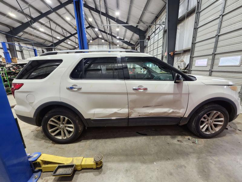 2012 Ford Explorer Air Cleaner