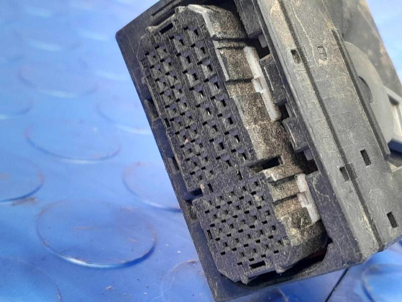 2019 Toyota Sienna Engine Fuse Box