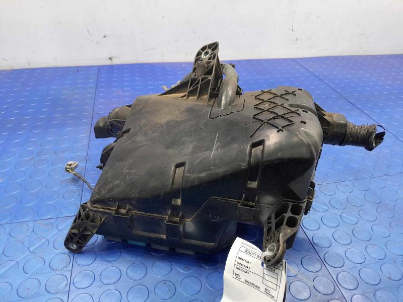 2019 Toyota Sienna Engine Fuse Box