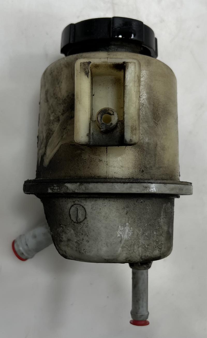 2011 Nissan Armada Power Steering Reservoir